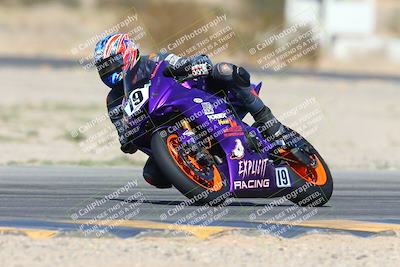media/Oct-19-2024-CVMA (Sat) [[7df39c5a0d]]/Race 4-Formula Middleweight/